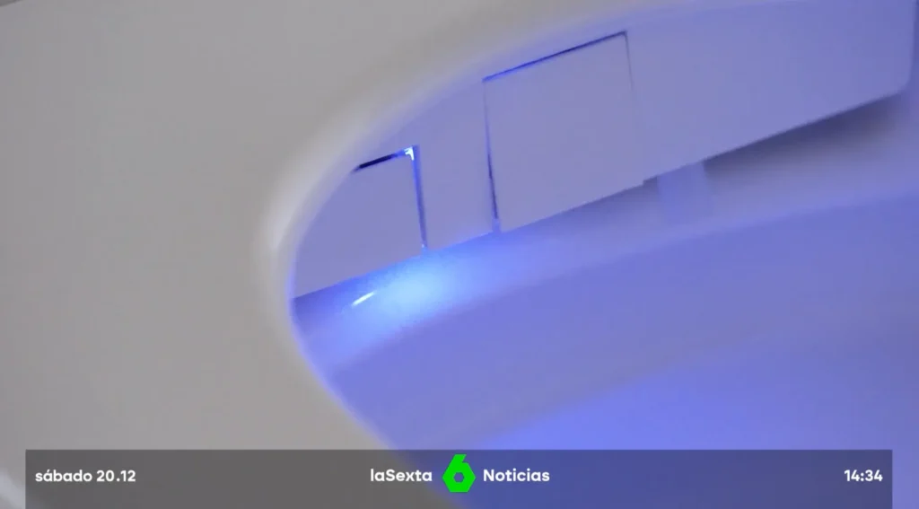 La luz nocturna de eisy permite a las personas mayores ir al baño sin encender la luz del baño ni desvelarse